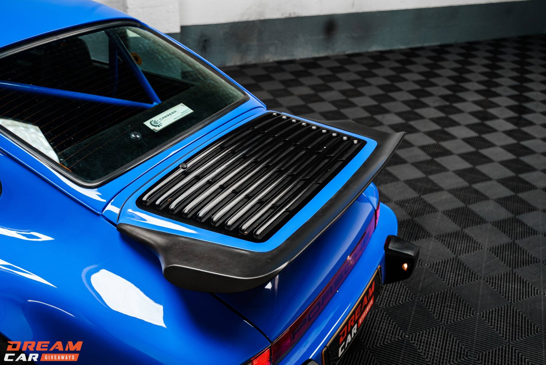 Maritime Blue Porsche 911 3.8 & £1000