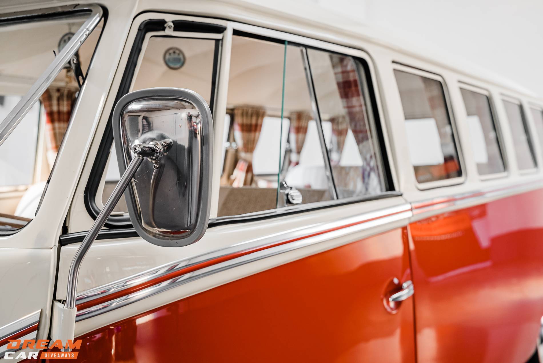 1969 Volkswagen 15-Window Splitscreen