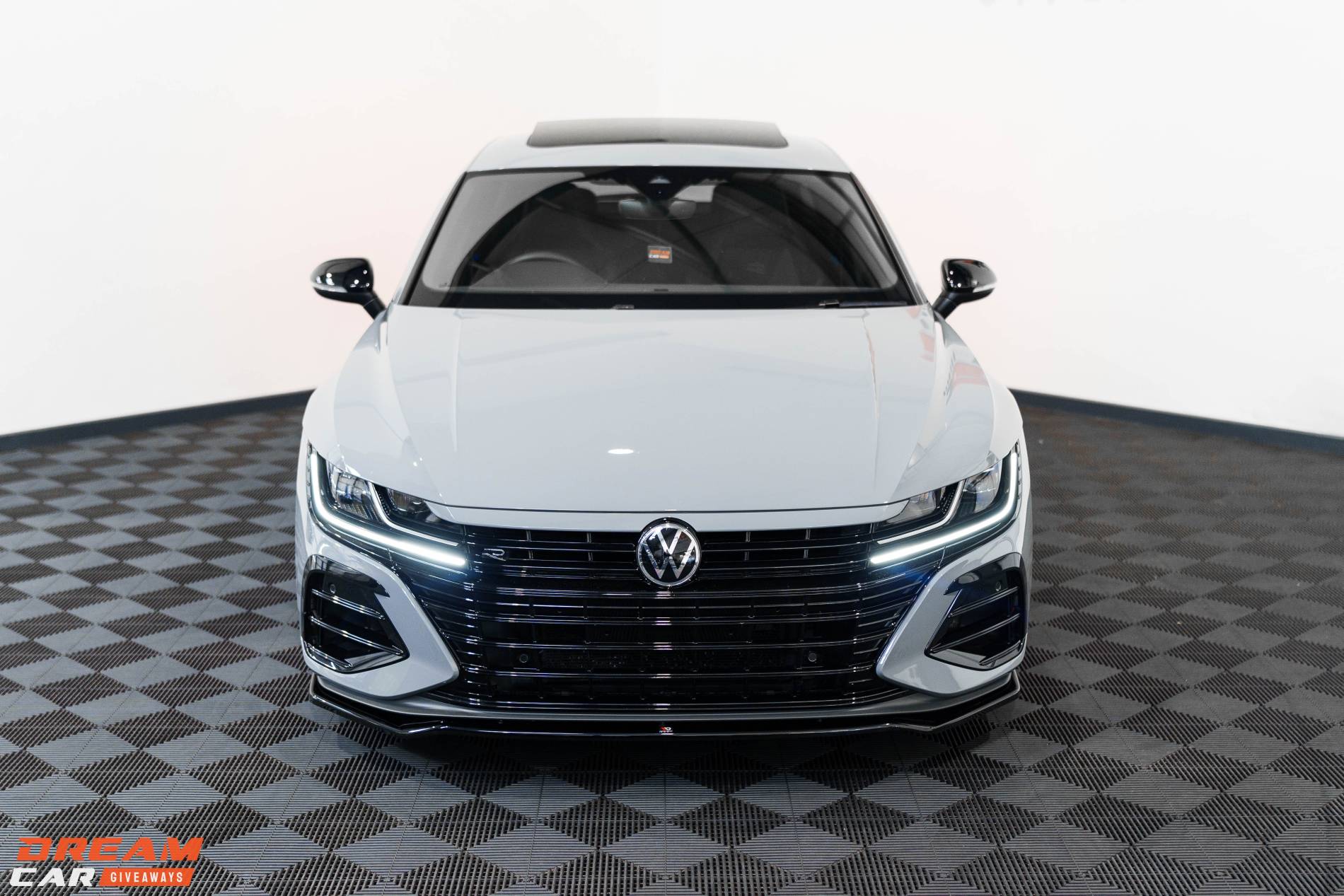 2023 Volkswagen Arteon R & £2,000 or £34,000 Tax Free