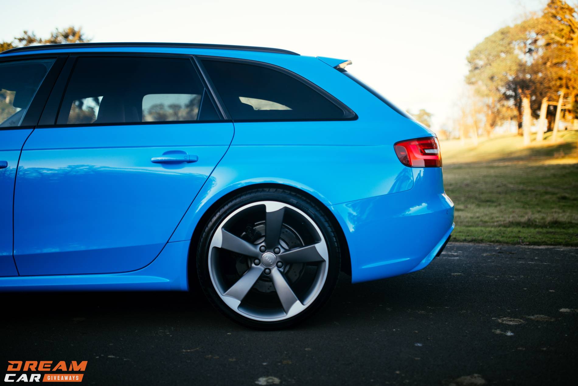 Riviera Blue RS4 & £1500 or £27,000 Tax Free
