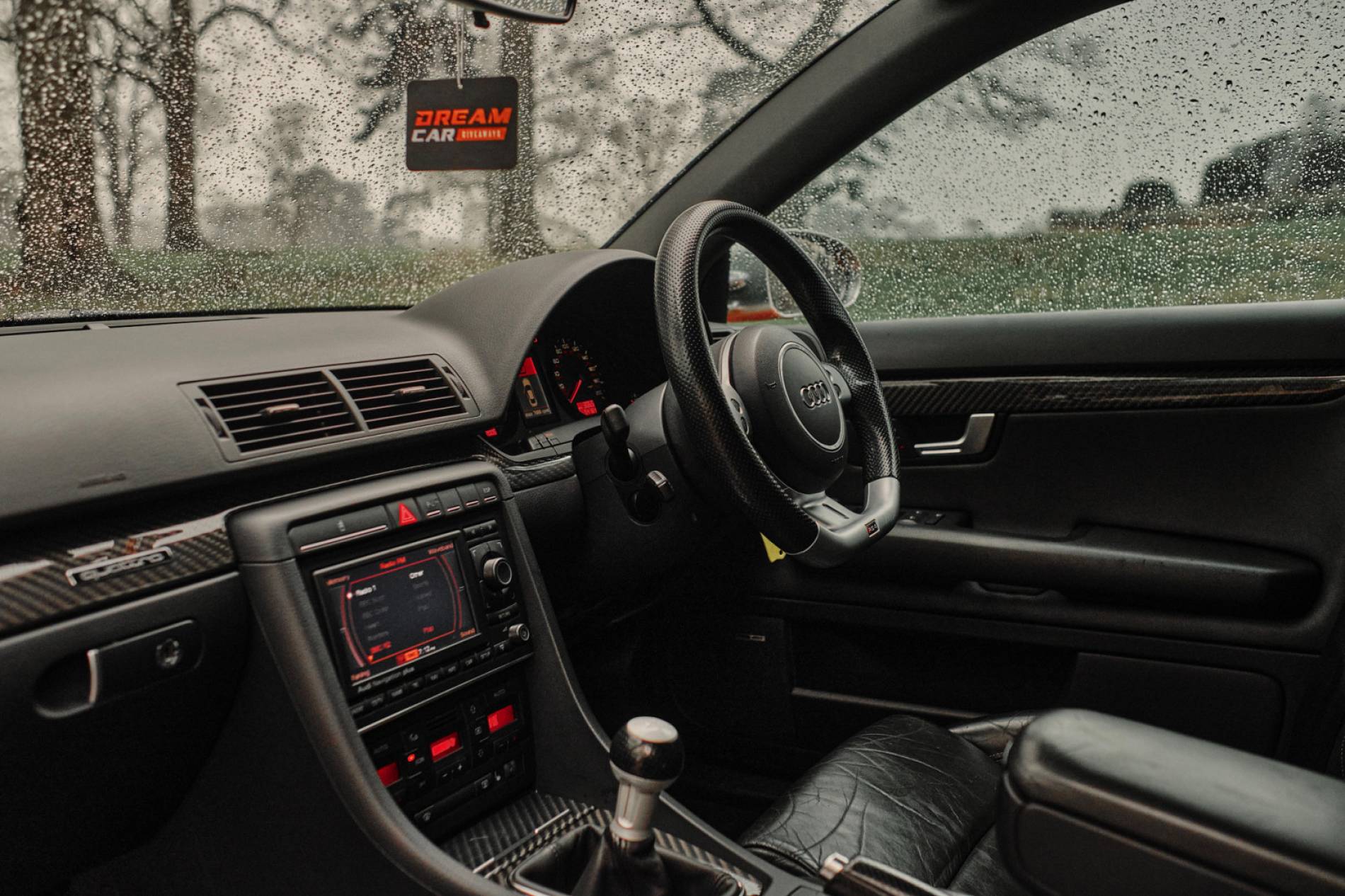 Audi B7 RS4 + £1000
