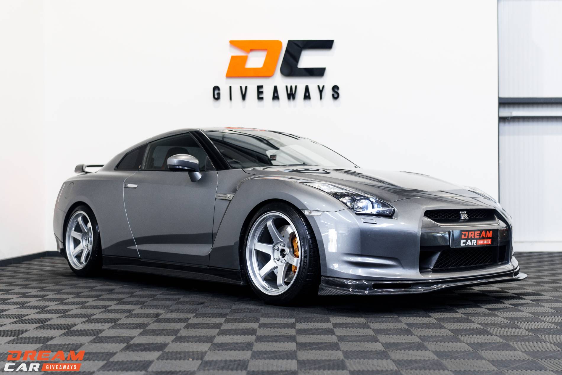 Win This Nissan R35 GTR & £1,000 or £35,000 Tax Free