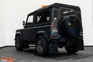 Win this Defender 90 & £1,000 - Only 4995 Entries